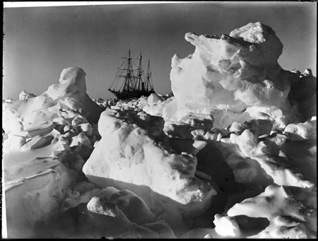HMS Endurance photographed by Frank Hurley, February 1915.